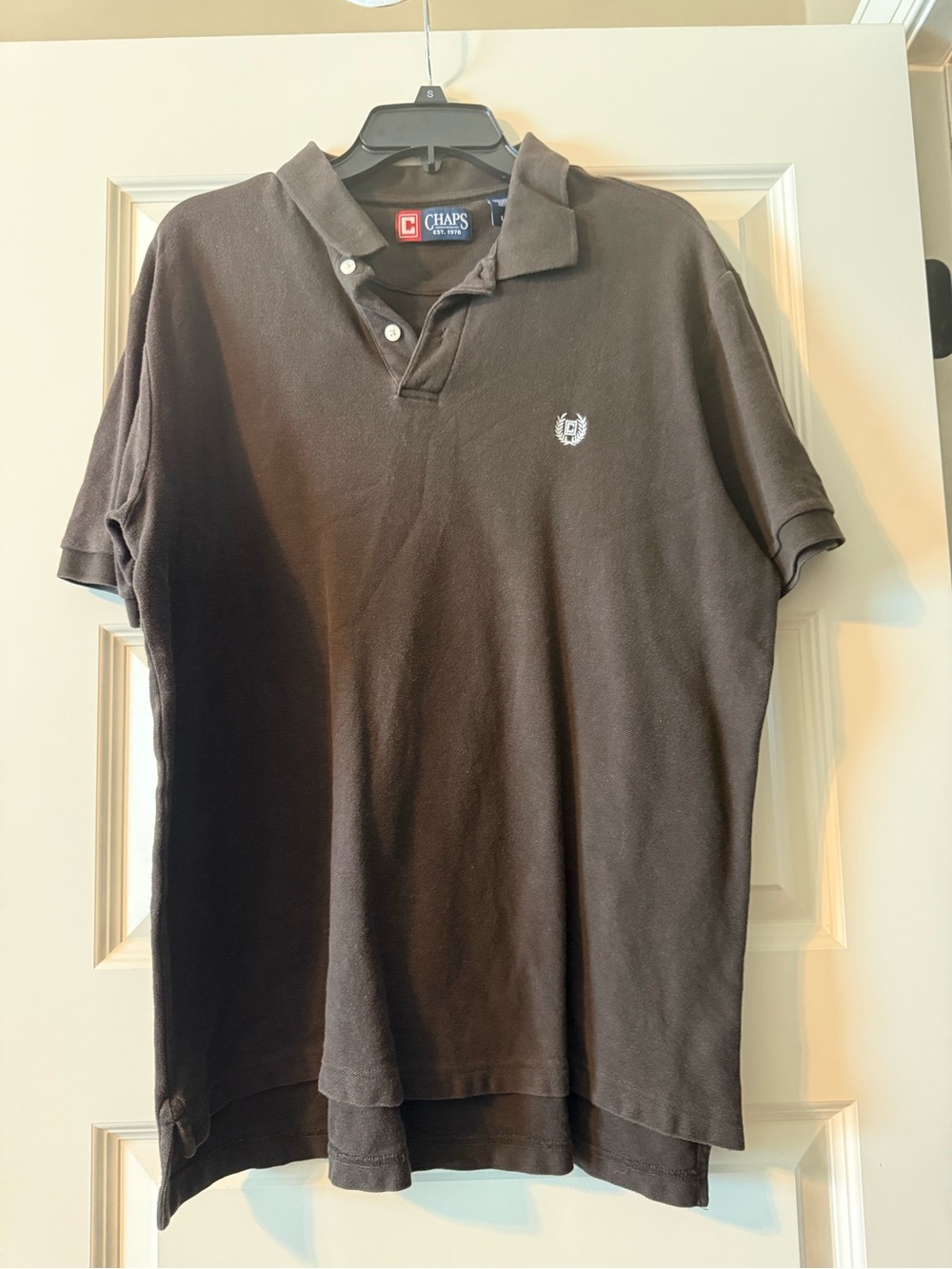 Chaps Men’s Dark Brown Polo with Embroidered Crest